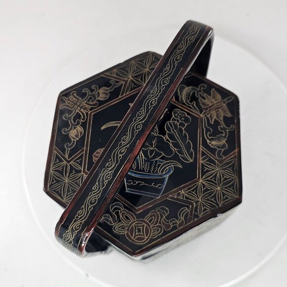 Vintage Lacquered Hexagonal Lunch Box Handle Intricate Gold Detailing Yi Lin Art - Picture 4 of 13
